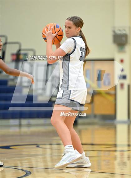 Thumbnail 2 in JV: Inderkum vs. Vista del Lago (Rumble on the River) photogallery.