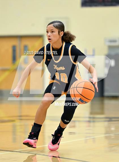 Thumbnail 2 in JV: Inderkum vs. Vista del Lago (Rumble on the River) photogallery.