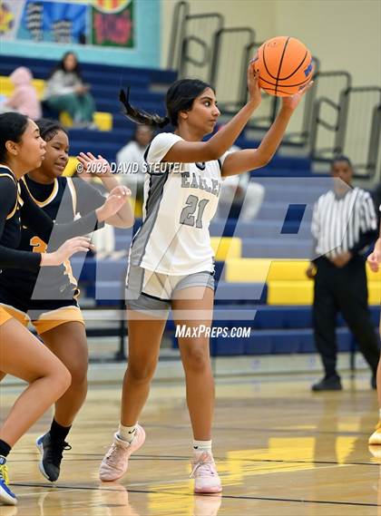 Thumbnail 1 in JV: Inderkum vs. Vista del Lago (Rumble on the River) photogallery.