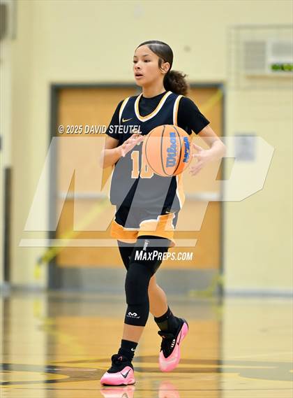 Thumbnail 2 in JV: Inderkum vs. Vista del Lago (Rumble on the River) photogallery.