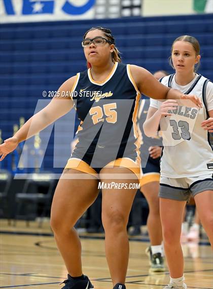 Thumbnail 2 in JV: Inderkum vs. Vista del Lago (Rumble on the River) photogallery.