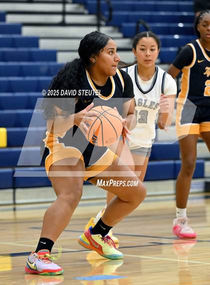 Thumbnail 3 in JV: Inderkum vs. Vista del Lago (Rumble on the River) photogallery.