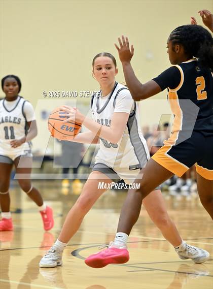 Thumbnail 3 in JV: Inderkum vs. Vista del Lago (Rumble on the River) photogallery.
