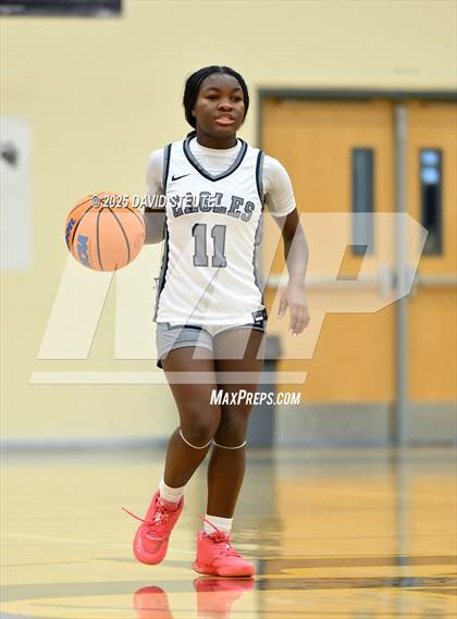 Thumbnail 3 in JV: Inderkum vs. Vista del Lago (Rumble on the River) photogallery.