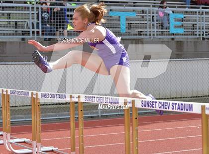 Thumbnail 2 in Sumner vs Emerald Ridge photogallery.