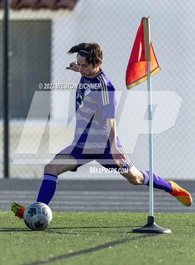 null - Photo 01