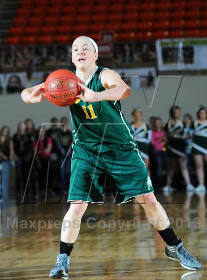 Thumbnail 2 in Wamego vs. Pratt (KSHSAA 4A 1st Round) photogallery.