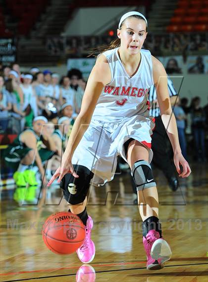 Thumbnail 1 in Wamego vs. Pratt (KSHSAA 4A 1st Round) photogallery.