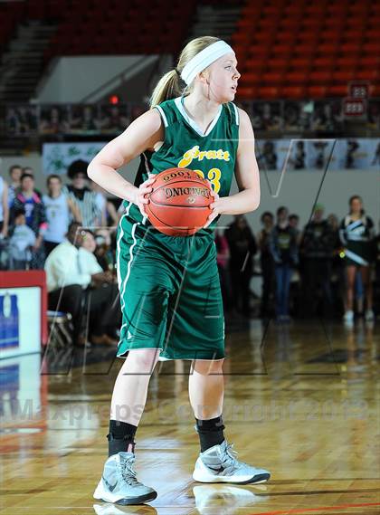 Thumbnail 3 in Wamego vs. Pratt (KSHSAA 4A 1st Round) photogallery.