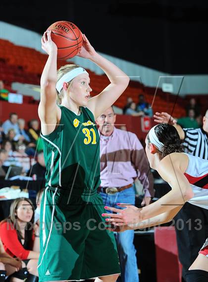 Thumbnail 3 in Wamego vs. Pratt (KSHSAA 4A 1st Round) photogallery.
