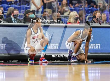 Thumbnail 2 in Hardin-Jefferson vs. Canyon (UIL 4A Final) photogallery.