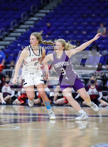 Thumbnail 2 in Hardin-Jefferson vs. Canyon (UIL 4A Final) photogallery.