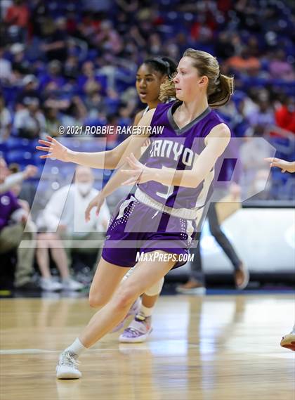 Thumbnail 2 in Hardin-Jefferson vs. Canyon (UIL 4A Final) photogallery.