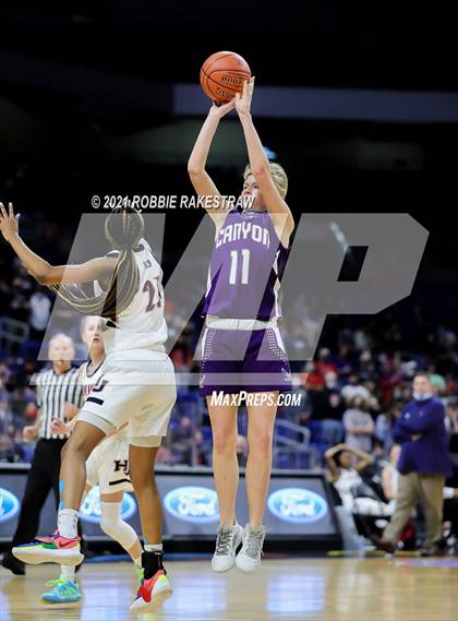 Thumbnail 3 in Hardin-Jefferson vs. Canyon (UIL 4A Final) photogallery.