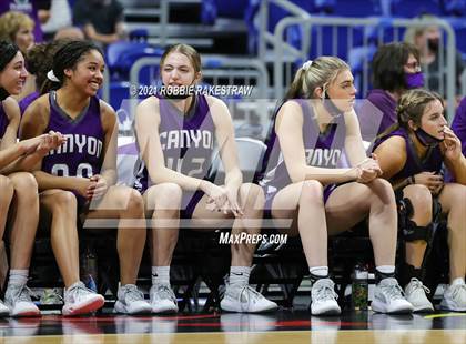 Thumbnail 2 in Hardin-Jefferson vs. Canyon (UIL 4A Final) photogallery.