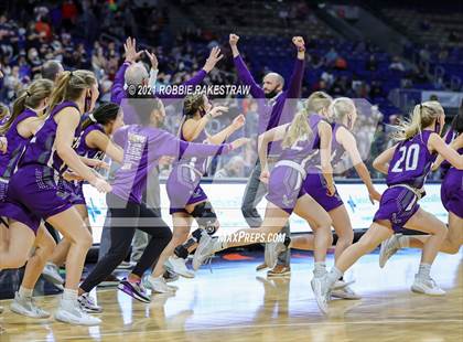 Thumbnail 2 in Hardin-Jefferson vs. Canyon (UIL 4A Final) photogallery.