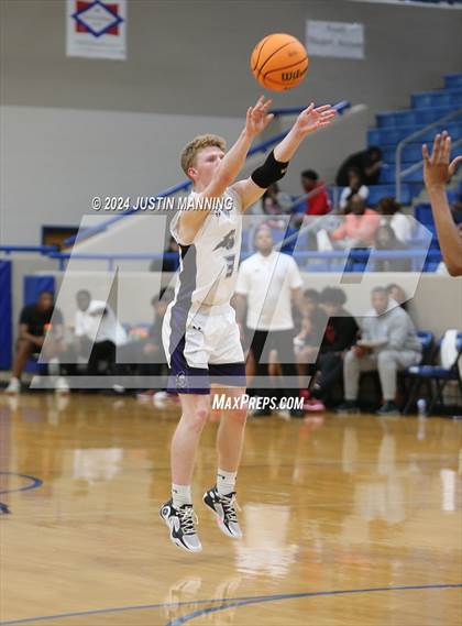 Thumbnail 3 in Centerpoint vs. Lakeside (AAA 3A-4 Regional Round 1) photogallery.
