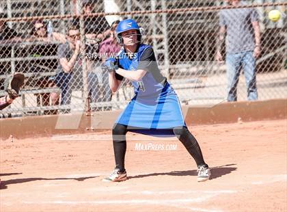 Thumbnail 3 in Florence vs. Bagdad photogallery.