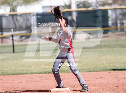 Thumbnail 3 in Florence vs. Bagdad photogallery.