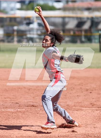 Thumbnail 3 in Florence vs. Bagdad photogallery.