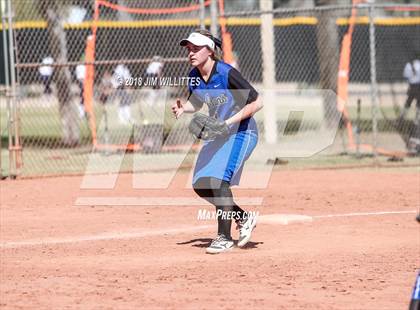 Thumbnail 3 in Florence vs. Bagdad photogallery.