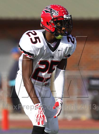 Thumbnail 3 in Cedar Hill @ Cooper (UIL 5A D2 Regional Playoff) photogallery.