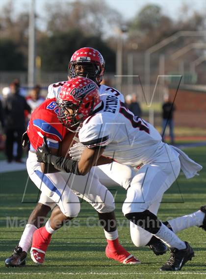 Thumbnail 3 in Cedar Hill @ Cooper (UIL 5A D2 Regional Playoff) photogallery.
