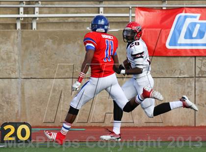 Thumbnail 3 in Cedar Hill @ Cooper (UIL 5A D2 Regional Playoff) photogallery.