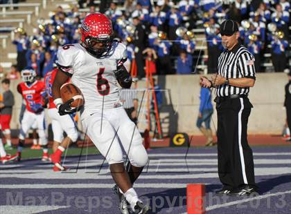 Thumbnail 3 in Cedar Hill @ Cooper (UIL 5A D2 Regional Playoff) photogallery.