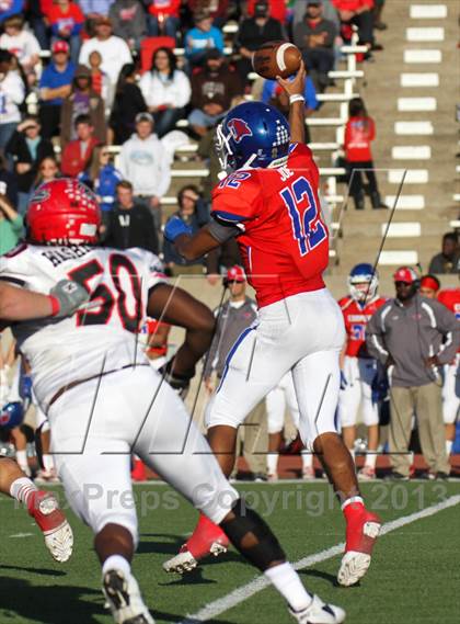 Thumbnail 2 in Cedar Hill @ Cooper (UIL 5A D2 Regional Playoff) photogallery.