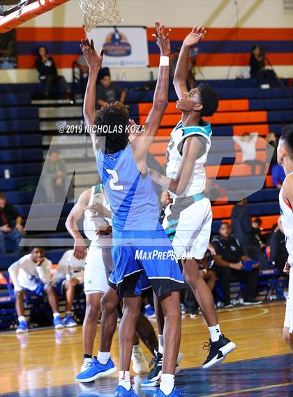 Thumbnail 1 in Federal Way vs. Sheldon (Tarkanian Classic) photogallery.