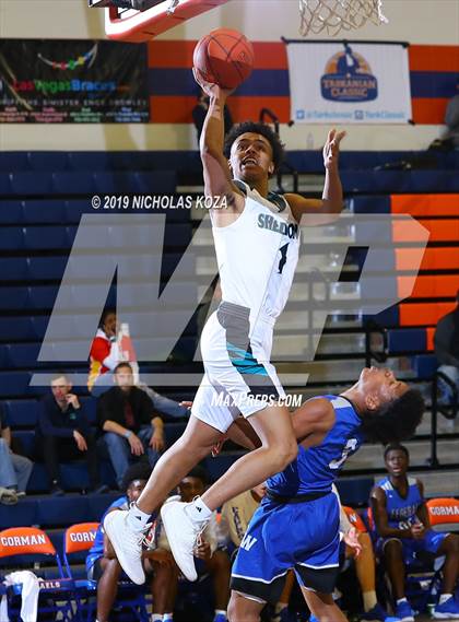 Thumbnail 2 in Federal Way vs. Sheldon (Tarkanian Classic) photogallery.
