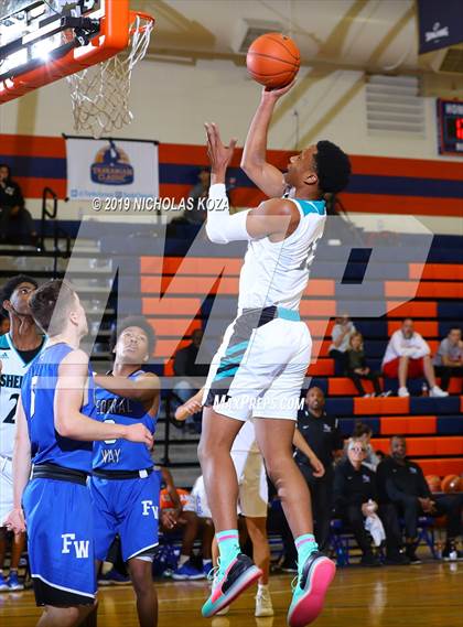 Thumbnail 2 in Federal Way vs. Sheldon (Tarkanian Classic) photogallery.