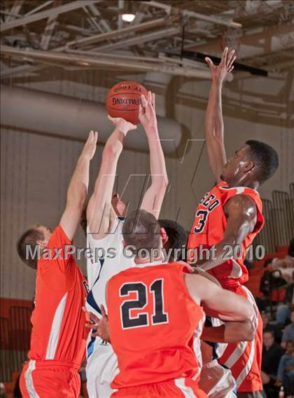 Thumbnail 1 in Blaine @ Osseo photogallery.