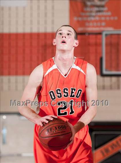 Thumbnail 3 in Blaine @ Osseo photogallery.