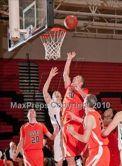Thumbnail 2 in Blaine @ Osseo photogallery.