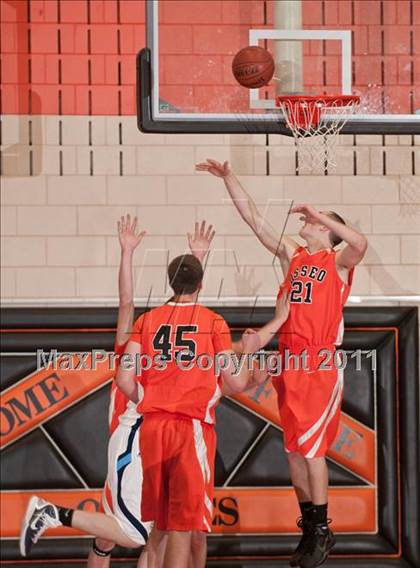 Thumbnail 1 in Blaine @ Osseo photogallery.