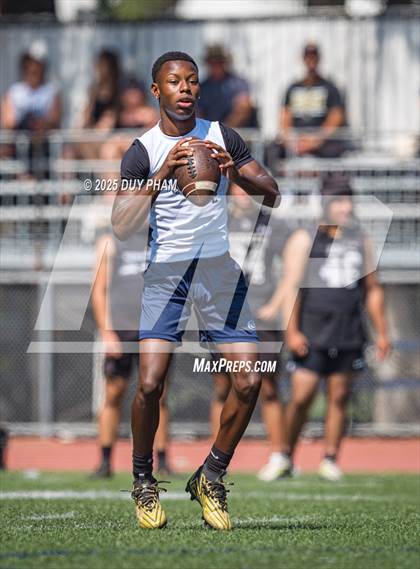 Thumbnail 3 in La Sierra vs Servite (7 on 7 Brave 8 Invitational) photogallery.