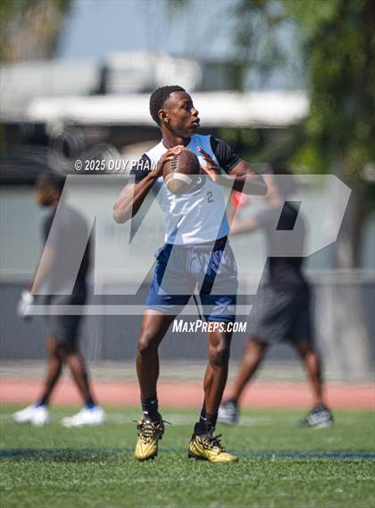 Thumbnail 1 in La Sierra vs Servite (7 on 7 Brave 8 Invitational) photogallery.