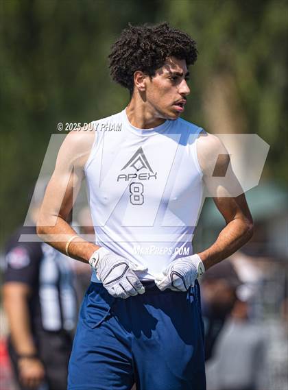 Thumbnail 1 in La Sierra vs Servite (7 on 7 Brave 8 Invitational) photogallery.