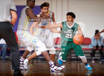 Thumbnail 3 in Tampa Catholic vs. Hillcrest Prep (Holiday Invitational) photogallery.