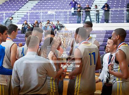 Thumbnail 1 in Tampa Catholic vs. Hillcrest Prep (Holiday Invitational) photogallery.