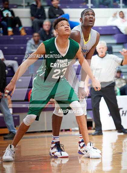 Thumbnail 2 in Tampa Catholic vs. Hillcrest Prep (Holiday Invitational) photogallery.
