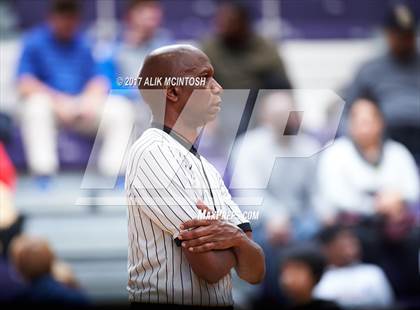 Thumbnail 2 in Tampa Catholic vs. Hillcrest Prep (Holiday Invitational) photogallery.