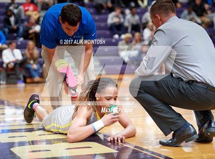 Thumbnail 3 in Tampa Catholic vs. Hillcrest Prep (Holiday Invitational) photogallery.