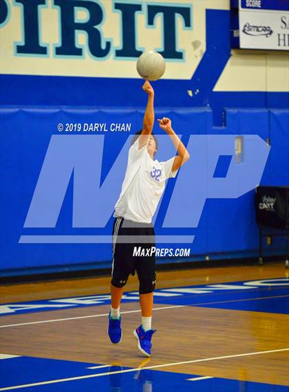 Thumbnail 1 in Flintridge Prep @ San Marino photogallery.