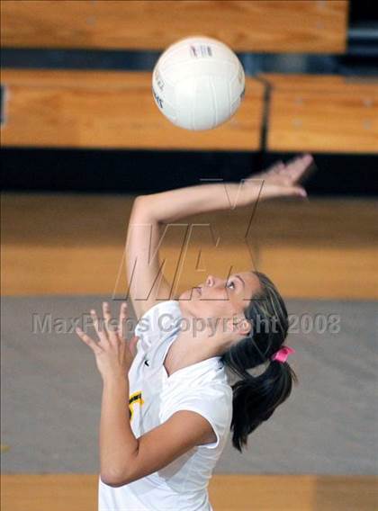 Thumbnail 1 in Thousand Oaks @ Moorpark photogallery.
