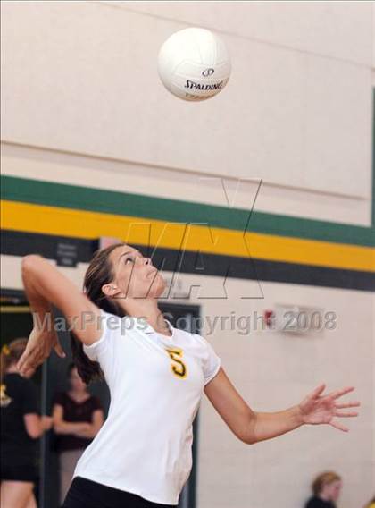 Thumbnail 3 in Thousand Oaks @ Moorpark photogallery.
