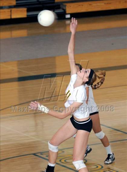 Thumbnail 3 in Thousand Oaks @ Moorpark photogallery.