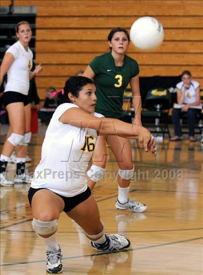 Thumbnail 2 in Thousand Oaks @ Moorpark photogallery.